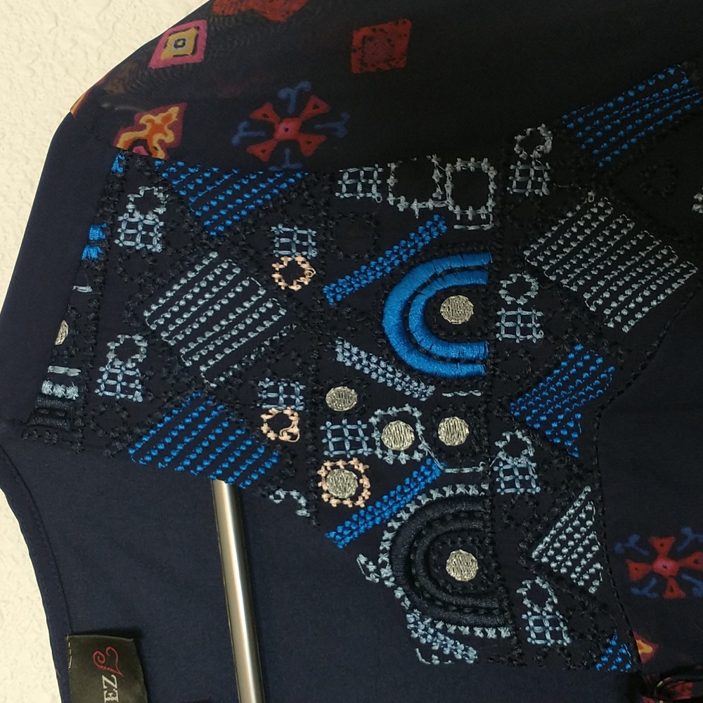 Colleen Lopez Embroidered Blouse - Picture 3 of 8